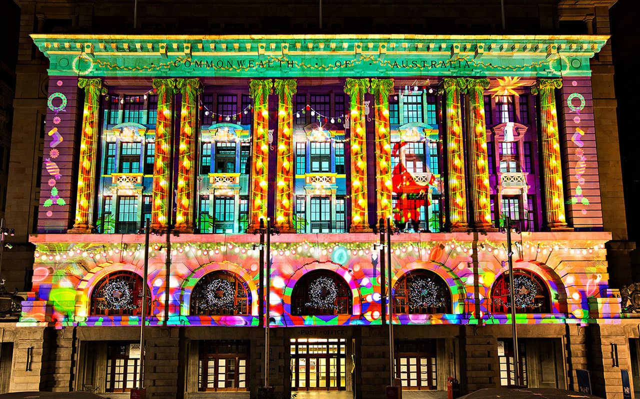 christmas-projections-perth-modulo-pi